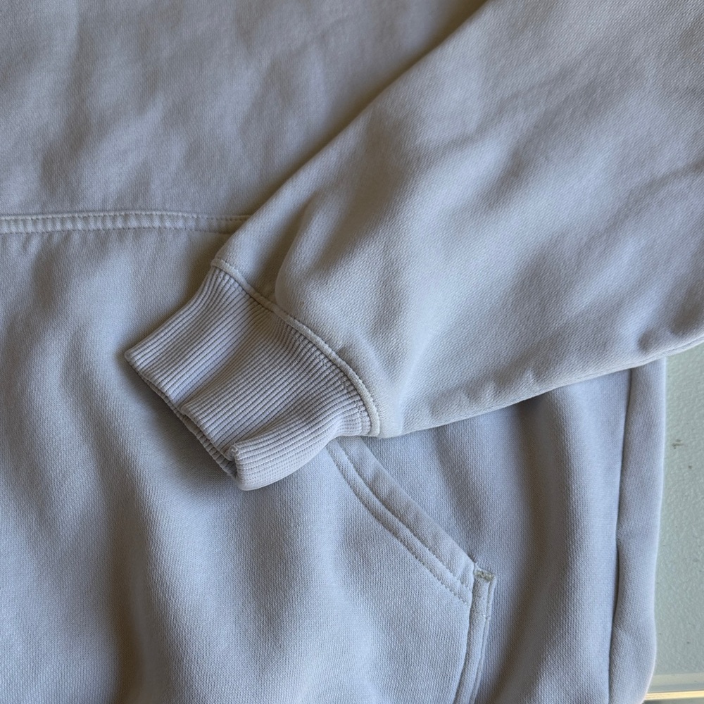 Alphalete Light Gray Hoodie - Picture 3 of 5